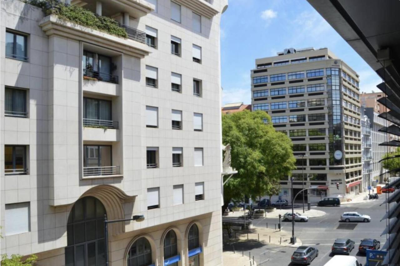 The Apartment El Corte Ingles/Av Novas Car Parking Lisbon Bagian luar foto
